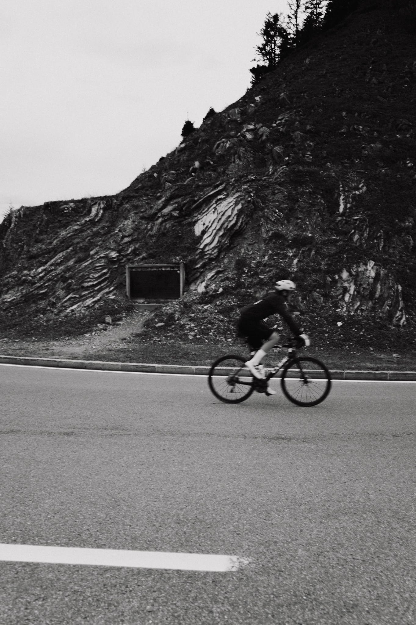 Andreas am Rennrad — Furkajoch © Denise Zünd